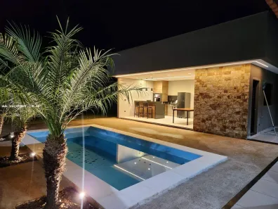 Casa com 2 Quartos à venda, 170m² no Brasília, Londrina