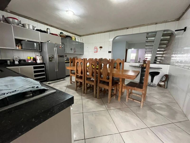 Casa com 4 quartos — Palmeiras, Belo Horizonte