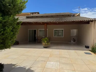 Casa de Condomínio com 3 Quartos à venda, 190m² no Setor Habitacional Vicente Pires, Brasília