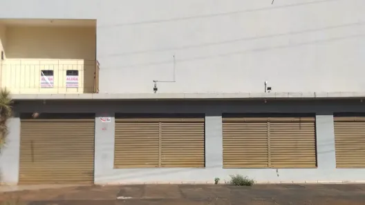 Galpão/Depósito/Armazém para alugar, 900m² no San Rafael, Ibiporã
