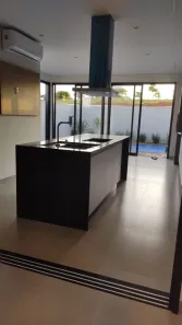 Casa de Condomínio com 3 Quartos para alugar, 212m² no Residencial Tamboré, Bauru