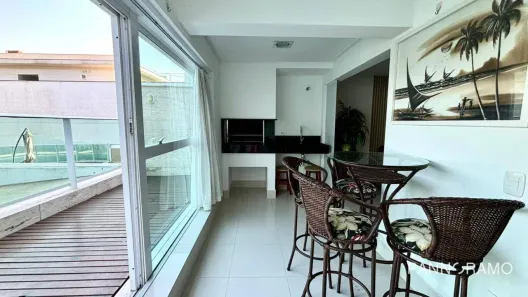 Apartamento com 3 Quartos para alugar, 129m² no Centro, Balneário Camboriú