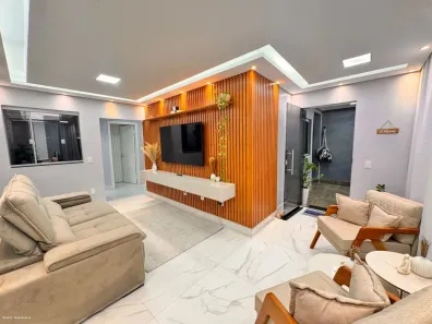 Casa com 3 Quartos à venda, 150m² no Santa Maria, Brasília