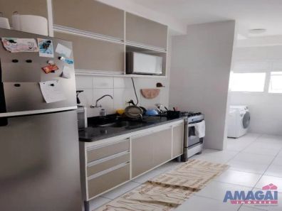 Apartamento com 2 Quartos à venda, 65m² no Parque Santo Antônio, Jacareí