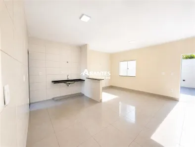 Casa com 2 Quartos à venda, 60m² no Jardim Ipanema, Uberlândia