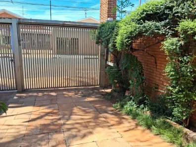 Imóvel Comercial com 3 Quartos à venda, 236m² no Vila Xavier (Vila Xavier), Araraquara