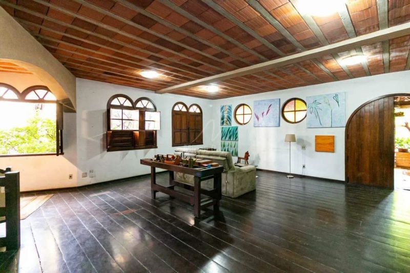 Casa com 6 quartos — Cidade Nova, Belo Horizonte