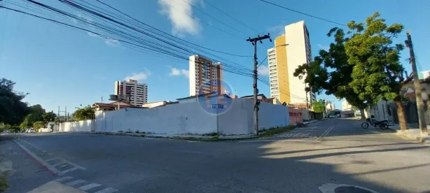 Imóvel Comercial com 9 Quartos para alugar, 450m² no Fátima, Fortaleza