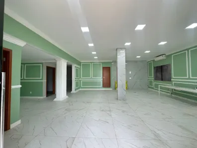 Prédio Comercial para alugar, 300m² no Nossa Senhora das Graças, Manaus