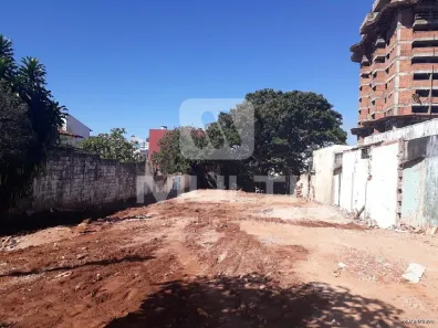 Lote/Terreno com 1 Quarto à venda, 845m² no Centro, Uberlândia