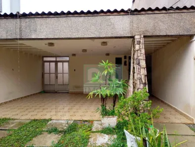 Casa com 3 Quartos para alugar, 350m² no Mooca, São Paulo