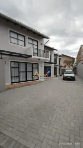 Sobrado com 2 Quartos à venda, 60m² no Centro, Penha