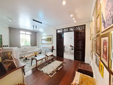 Sobrado com 4 Quartos à venda, 248m² no Guararapes, Fortaleza
