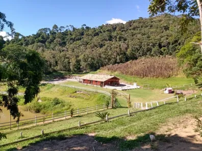 Fazenda/Sítio com 4 Quartos à venda, 100m² no Estrada Oswaldo Cruz, São Luiz do Paraitinga