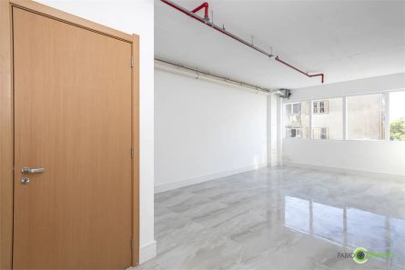 Sala Comercial à venda, 31m² no Santana, Porto Alegre
