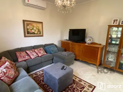 Casa com 3 Quartos à venda, 270m² no Vila São José, Porto Alegre