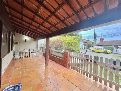 Casa de Condomínio com 3 Quartos à venda, 61m² no Palmeiras, Cabo Frio