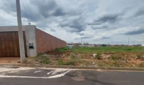 Lote/Terreno à venda, 250m² no Mansour III, Uberlândia
