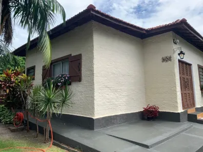 Casa com 3 Quartos à venda, 139m² no Loteamento Madrid, Maringá