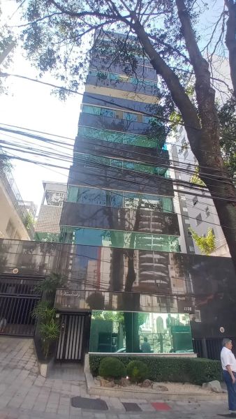 Apartamento com 3 quartos — Lourdes, Belo Horizonte