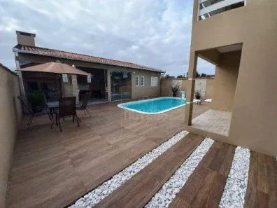 Sobrado com 4 Quartos à venda, 215m² no Vila Nova, Joinville
