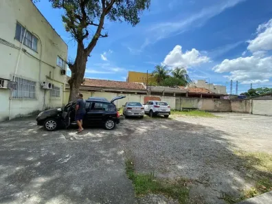 Imóvel Comercial com 10 Quartos para alugar, 1200m² no Centro, Nova Iguaçu