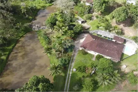 Fazenda/Sítio com 4 Quartos à venda, 350m² no Moreno, Moreno