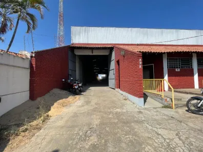 Galpão/Depósito/Armazém para alugar, 1000m² no Alpes, Londrina