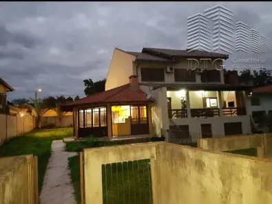 Sobrado com 4 Quartos à venda, 400m² no Nossa Senhora das Graças, Canoas