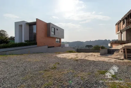 Lote/Terreno à venda, 704m² no Mossunguê, Curitiba