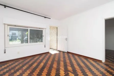 Casa com 3 Quartos para alugar, 298m² no Medianeira, Porto Alegre