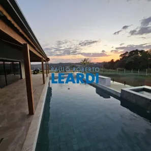 Fazenda/Sítio com 3 Quartos à venda, 250m² no Cocuera, Mogi das Cruzes