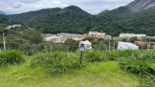 Lote/Terreno à venda, 316m² no Ermitage, Teresópolis
