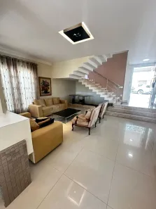 Casa de Condomínio com 4 Quartos para alugar, 360m² no Jardim Itália, Cuiabá