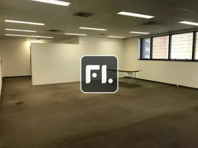 Sala Comercial para alugar, 110m² no Vila Olímpia, São Paulo