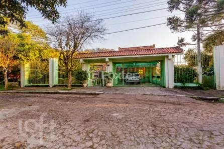 Casa com 3 Quartos à venda, 387m² no Teresópolis, Porto Alegre