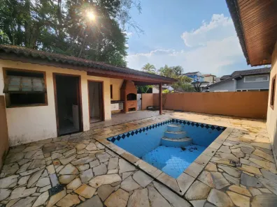 Casa de Condomínio com 3 Quartos para alugar, 270m² no Parque Residencial Itapeti, Mogi das Cruzes