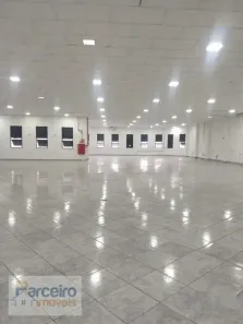 Sala Comercial para alugar, 890m² no Vila Carmosina, São Paulo
