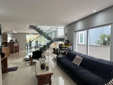 Casa de Condomínio com 3 Quartos à venda, 260m² no Parque Residencial Itapeti, Mogi das Cruzes