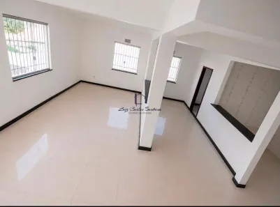 Sobrado com 3 Quartos para alugar, 310m² no Ipitanga, Lauro de Freitas