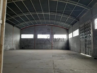 Ponto Comercial à venda, 469m² no Jardim Jacinto, Jacareí
