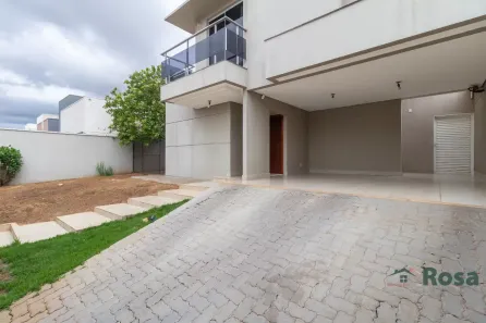 Casa com 4 Quartos à venda, 272m² no Santa Rosa, Cuiabá