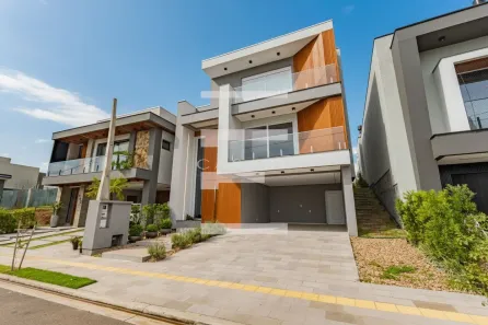 Casa de Condomínio com 3 Quartos à venda, 225m² no Centro, Gravataí