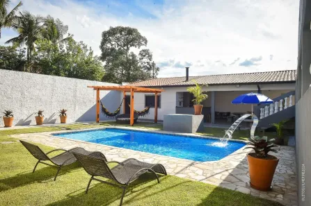 Fazenda/Sítio com 3 Quartos à venda, 305m² no Salto, Socorro