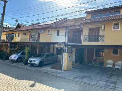 Casa com 2 Quartos à venda, 73m² no Hípica, Porto Alegre