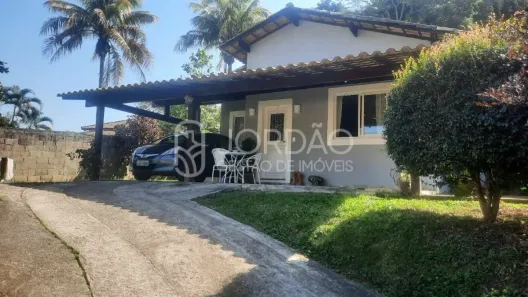 Casa com 3 Quartos à venda, 1572m² no Itaipu, Niterói
