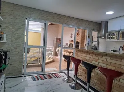 Sobrado com 2 Quartos à venda, 174m² no Parque São Lucas, São Paulo