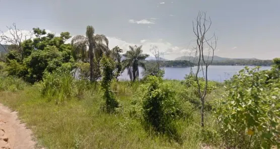 Lote/Terreno à venda, 606m² no Jacaroá, Maricá