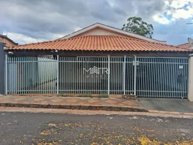 Casa com 2 Quartos à venda, 199m² no Parque Residencial Iguatemi, Araraquara