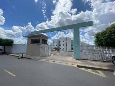 Apartamento com 3 Quartos para alugar, 76m² no Gurupi, Teresina